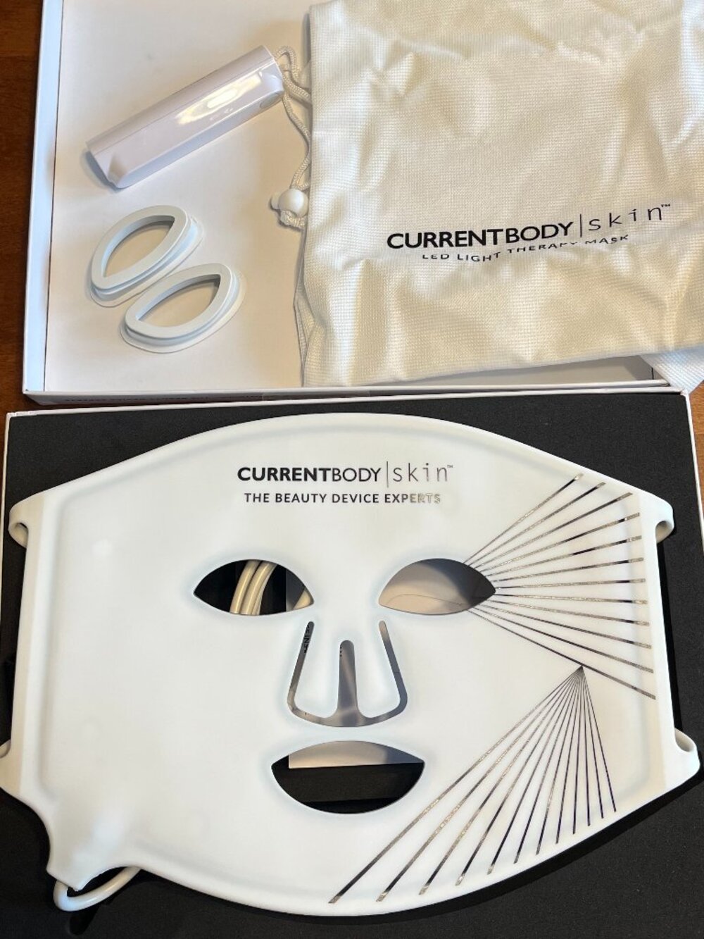 CurrentBody Skin LED Red Light Therapy Mask – Red & Infrared Light